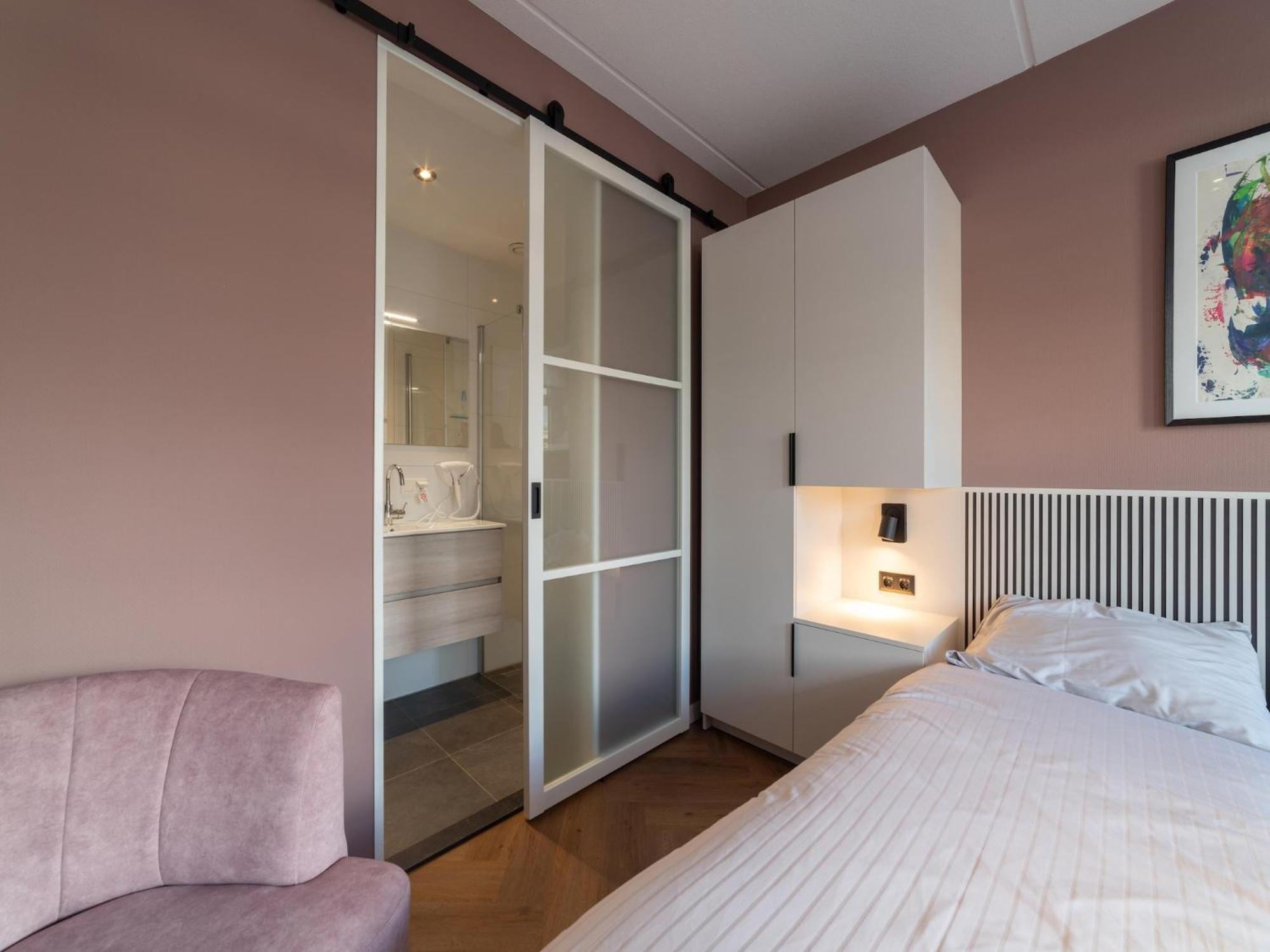Vakantiehuis Luxurious 12-person With Wellness