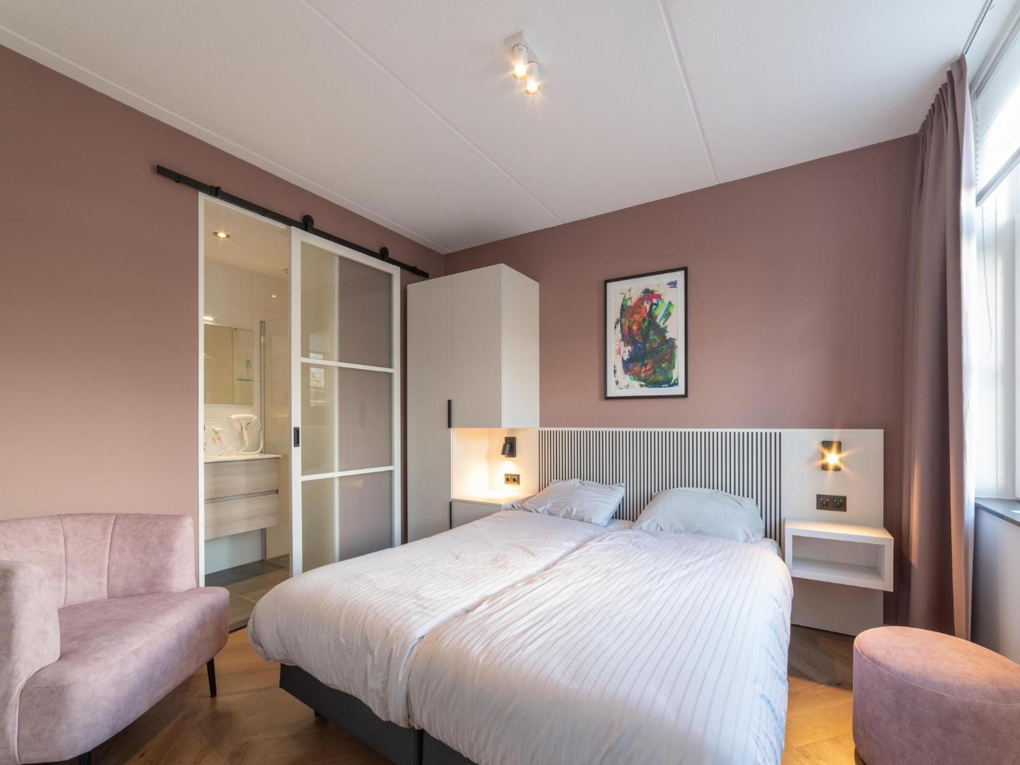 Luxurious 12-person With Wellness