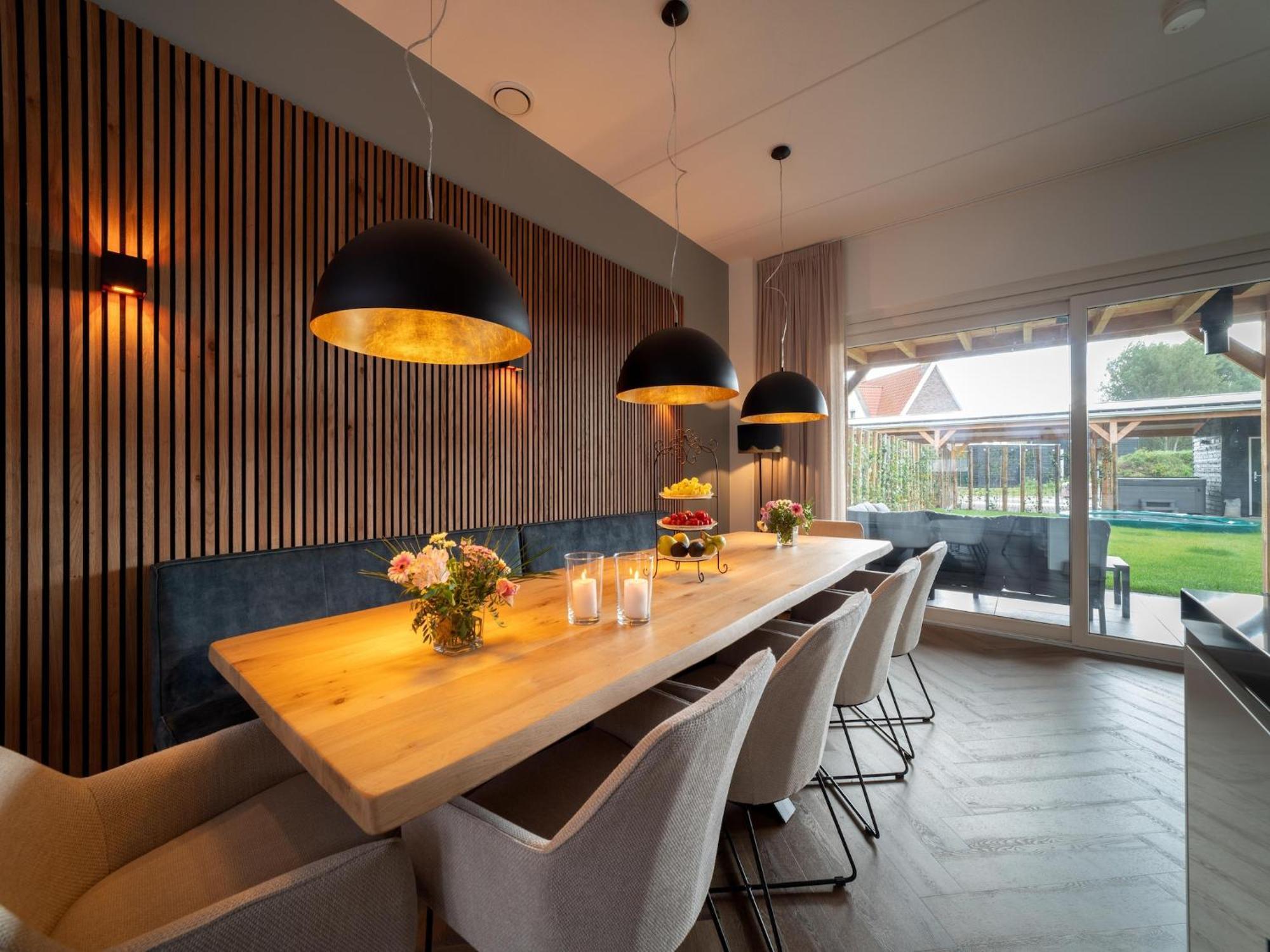 Luxurious 12-person With Wellness Colijnsplaat
